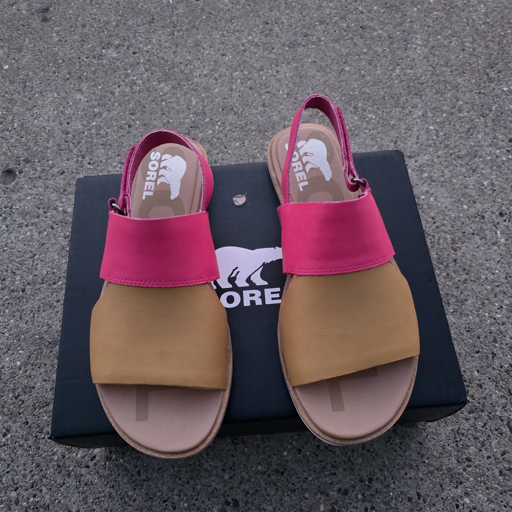 Sorel Women's Pink and Tan Size 7  Sandals - Picture 5 of 12